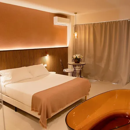 Le Pietrasantine - Garden Bed & Breakfast