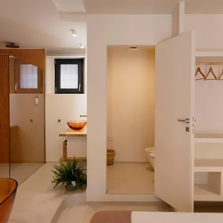 Le Pietrasantine - Garden B&B 3*