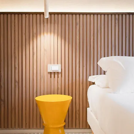 Le Pietrasantine - Garden B&B