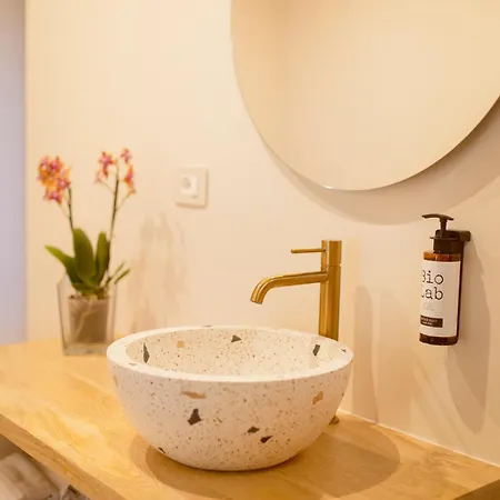 Le Pietrasantine - Garden B&B 피에트라산타